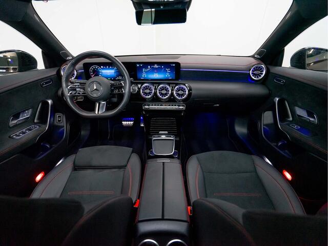 Mercedes-Benz CLA-KLASSE CLA 250 e AMG Line | Burmester | Pano | Distronic