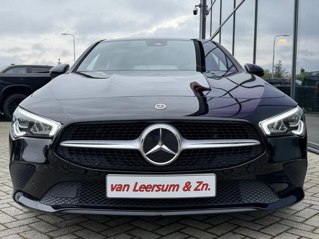 Mercedes-Benz CLA-KLASSE Shooting Brake 180 Business Line Trekhaak | DAB | Stoelverwarming voor