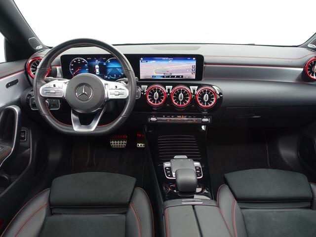 Mercedes-Benz CLA-KLASSE 220 4MATIC AMG Edition 1 Aut- Burmester, Sfeerverlichting, Panodak, Xenon Led, Camera