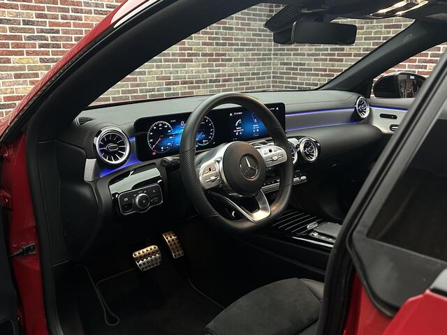 Mercedes-Benz CLA-KLASSE 250 e Premium Plus AMG Line Panorama Led