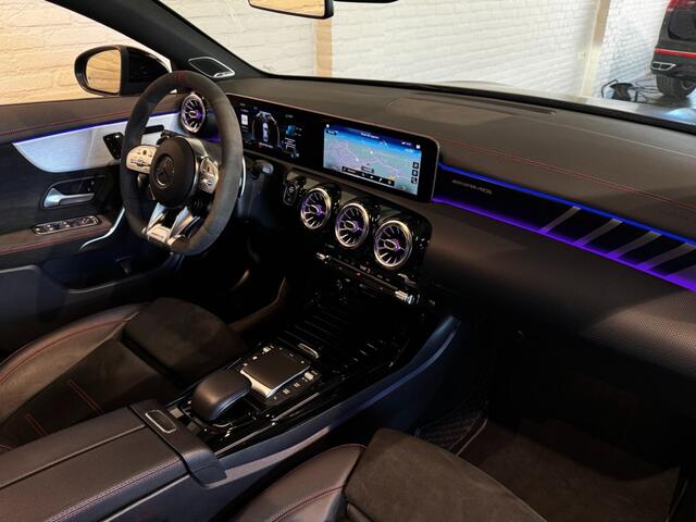 Mercedes-Benz CLA-KLASSE 45 S AMG 4MATIC+ Burmester Panorama Alcantara Perf Stuur 19''