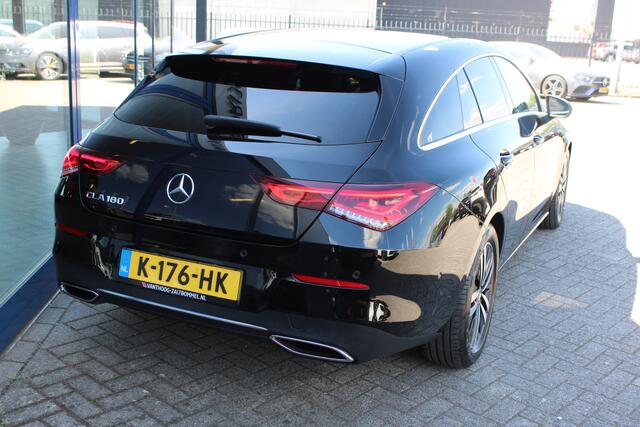 Mercedes-Benz CLA-KLASSE Shooting Brake 180 AUT7 Business Solution Luxury LEDER SFEER DAB CAMERA