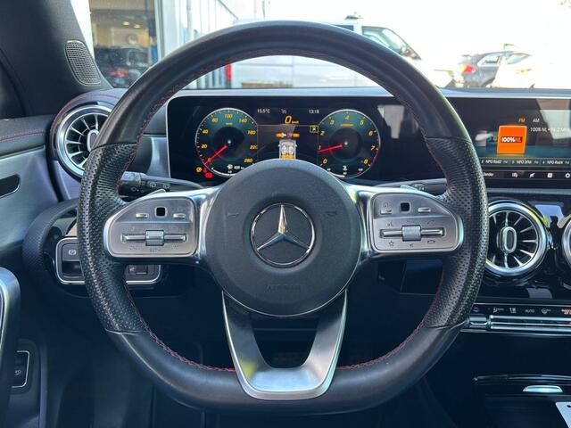 Mercedes-Benz CLA-KLASSE Shooting Brake 180 Business Solution AMG | Sportstoelen Alcantara | Camera