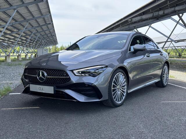 Mercedes-Benz CLA-KLASSE 180 Business Solution AMG | Panoramadak | Burmester | Trekhaak | Rijassistentiepakket | Winter pakket | 360 camera |