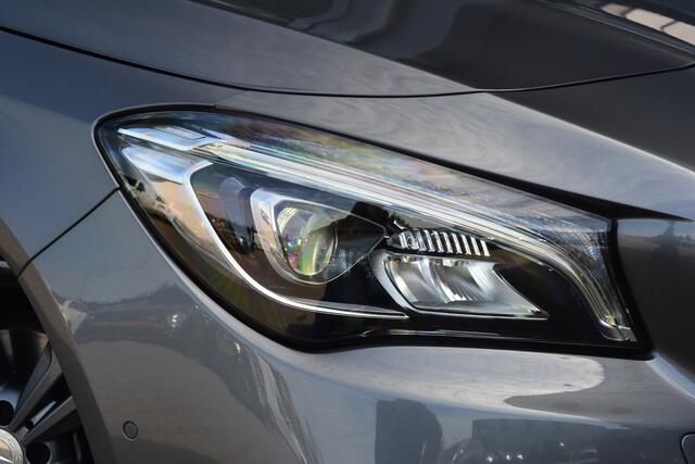 Mercedes-Benz CLA-KLASSE Shooting Brake 180 Business Edition | Camera | Led | 18 Inch |