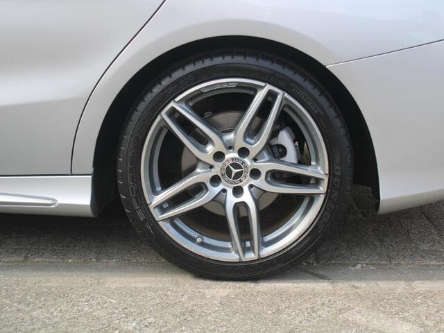Mercedes-Benz CLA-KLASSE Shooting Brake 180 Business Solution AMG Upgrade Edition