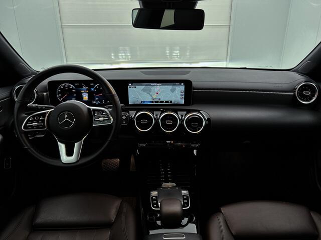 Mercedes-Benz CLA-KLASSE Shooting Brake 220 Advantage Leder