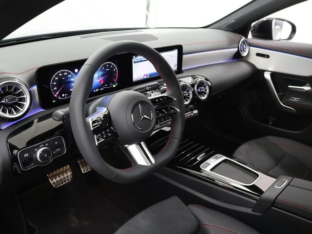 Mercedes-Benz CLA-KLASSE 180 Star Edition AMG Line Plus