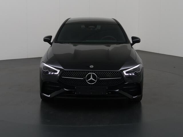 Mercedes-Benz CLA-KLASSE 250 e Shooting Brake Star Edition AMG Line | Panoramaschuifdak | MULTIBEAM LED | Nightpakket | Sfeerverlichting | Multispaak Velgen
