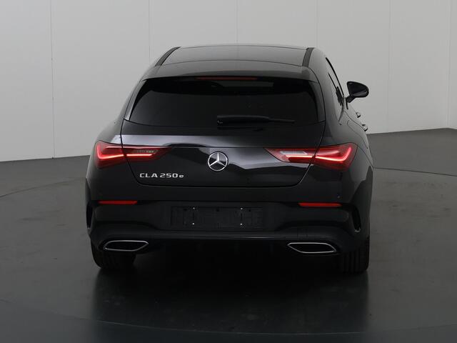 Mercedes-Benz CLA-KLASSE 250 e Shooting Brake Star Edition AMG Line | Panoramaschuifdak | MULTIBEAM LED | Nightpakket | Sfeerverlichting | Multispaak Velgen