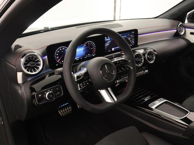 Mercedes-Benz CLA-KLASSE 250 e Shooting Brake Star Edition AMG Line | Panoramaschuifdak | MULTIBEAM LED | Nightpakket | Sfeerverlichting | Multispaak Velgen