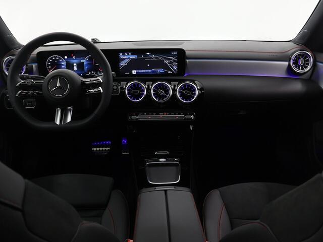 Mercedes-Benz CLA-KLASSE 250 e Shooting Brake Star Edition AMG Line | Panoramaschuifdak | MULTIBEAM LED | Nightpakket | Sfeerverlichting | Multispaak Velgen