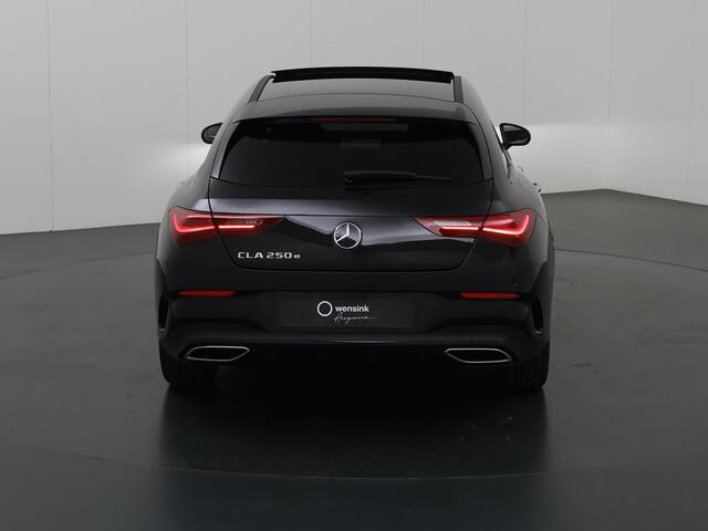 Mercedes-Benz CLA-KLASSE 250 e Shooting Brake 250 e Star Edition AMG Line | Panoramaschuifdak | MULTIBEAM LED | Nightpakket | Sfeerverlichting | Multispaak Velgen