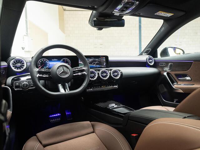 Mercedes-Benz CLA-KLASSE Shooting Brake 250 e Star Edition AMG Line Premium PLUS | Panorama dak | Trekhaak