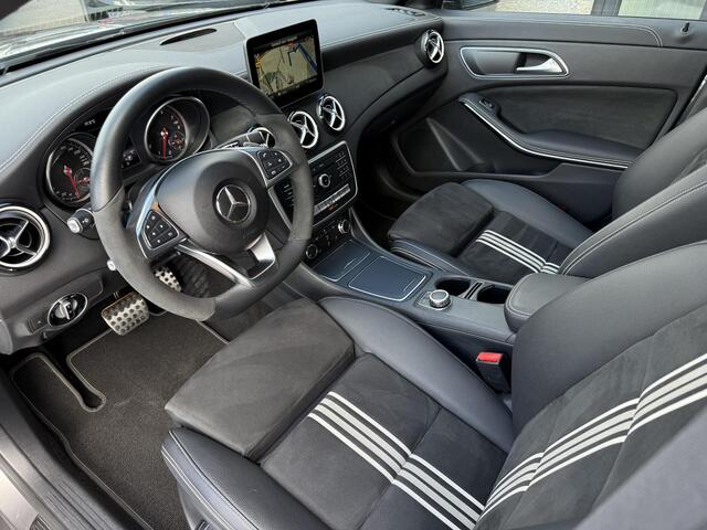 Mercedes-Benz CLA-KLASSE Shooting Brake 200 AMG White Art Edition Pano | Carplay | Camera | Stoelverwarming | Sfeerverlichting | Dodehoekassistent | Dealer Onderhouden | Origineel Nederlands