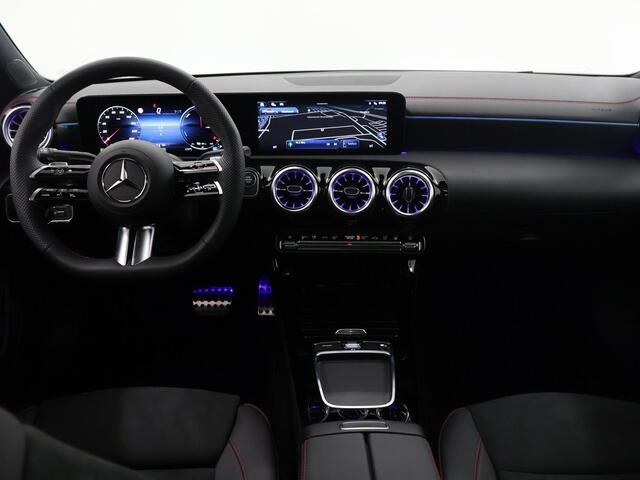 Mercedes-Benz CLA-KLASSE 250 e Star Edition AMG Line | Nightpakket |Multispaaks | HANDS-FREE ACCESS | Panoramaschuifdak |
