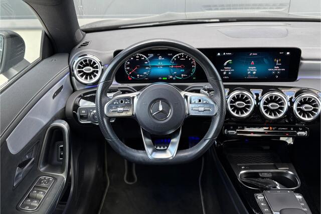 Mercedes-Benz CLA-KLASSE 250e Premium Plus - Widescreen - Stoelverwarming - Dodehoek - LED - Sfeerverlichting - Rijklaar