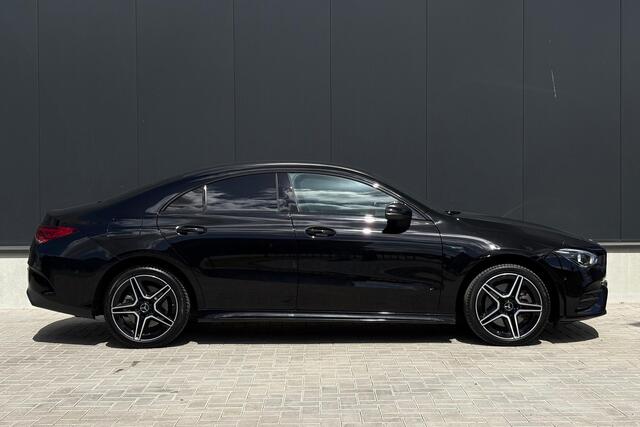 Mercedes-Benz CLA-KLASSE 250e Premium Plus - Widescreen - Stoelverwarming - Dodehoek - LED - Sfeerverlichting - Rijklaar