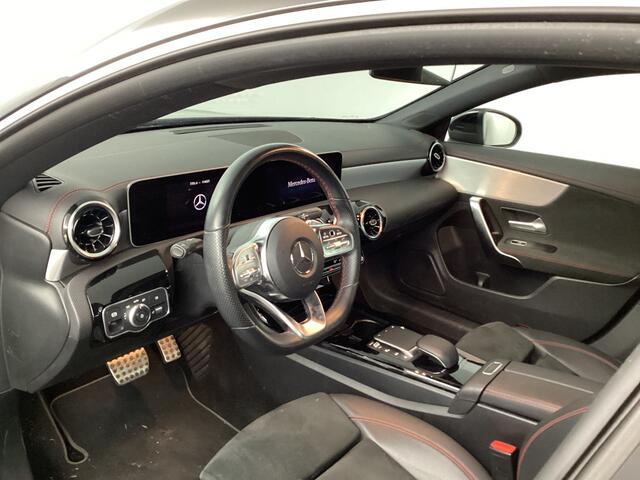 Mercedes-Benz CLA-KLASSE 200 Business Solution AMG | Verwacht |