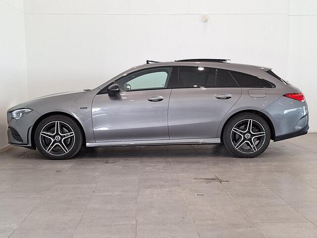 Mercedes-Benz CLA-KLASSE Shooting Brake 250 e Premium Plus | Keyless | Trekhaak | Matrix LED | Apple Carplay/Android Auto | Elektrisch glazen schuif- en kanteldak