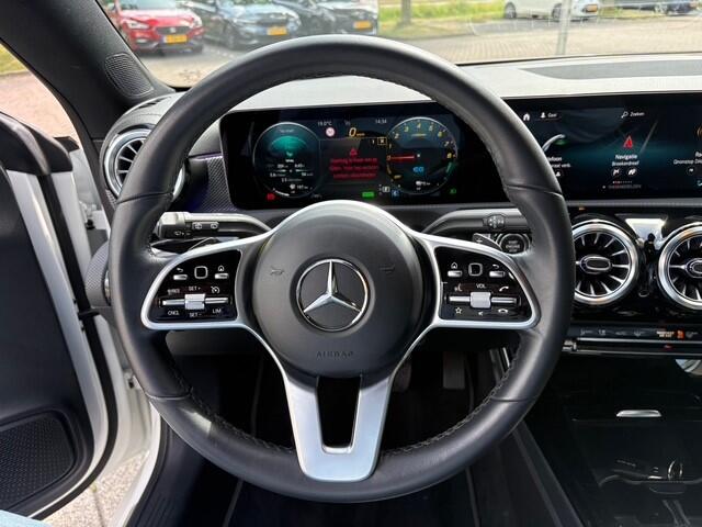 Mercedes-Benz CLA-KLASSE Shooting Brake 250 e Business Line | Navi | Virtual Cockpit | Cruise | 70.191 km Dealeronderhouden