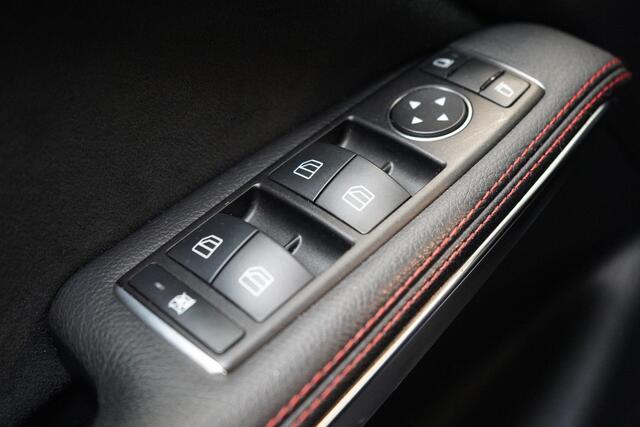 Mercedes-Benz CLA-KLASSE 180 Ambition | AMG-Line | Trekhaak | Navigatie | Sportstoelen