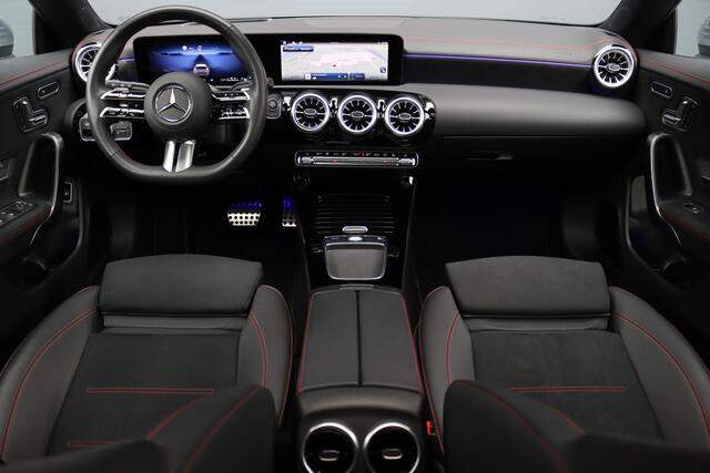 Mercedes-Benz CLA-KLASSE Shooting Brake 250 e Star Edition AMG Line Aut8 | Panoramadak | Distronic | Memory | Trekhaak | Verwarmd Stuurwiel | HUD | Multibeam LED | Keyless Go | Advanced Sound System |