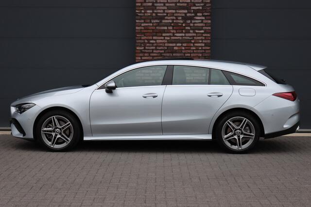 Mercedes-Benz CLA-KLASSE Shooting Brake 250 e Star Edition AMG Line Aut8 | Panoramadak | Distronic | Memory | Trekhaak | Verwarmd Stuurwiel | HUD | Multibeam LED | Keyless Go | Advanced Sound System |