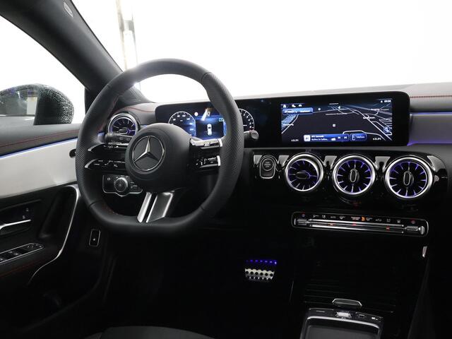 Mercedes-Benz CLA-KLASSE 250 e Shooting Brake Star Edition AMG Line | Panorama schuifdak | MULTIBEAM LED | Nightpakket | Sfeerverlichting | Multispaak Velgen
