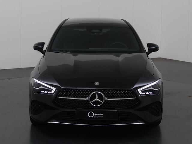 Mercedes-Benz CLA-KLASSE Shooting Brake 180 Star Edition Luxury Line | Keyless | Widescreen | Panoramadak | LED