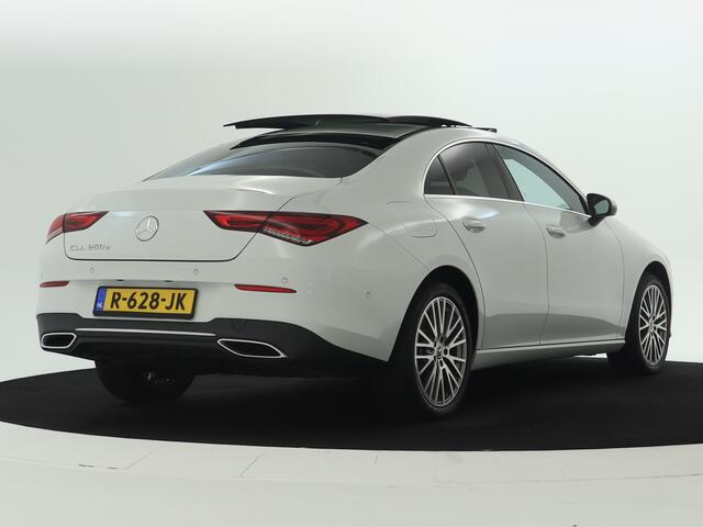 Mercedes-Benz CLA-KLASSE 250 e Luxury Line | Panoramadak | Achteruitrijcamera | Sfeerverlichting | Leder | Inclusief 24 maanden MB Certified garantie voor Europa.