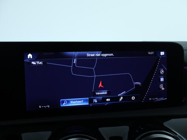 Mercedes-Benz CLA-KLASSE 250 e Luxury Line | Panoramadak | Achteruitrijcamera | Sfeerverlichting | Leder | Inclusief 24 maanden MB Certified garantie voor Europa.
