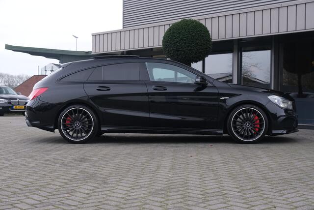 Mercedes-Benz CLA-KLASSE Shooting Brake AMG 45 4MATIC Panodak Schaalstoelen Harman Kardon Carbon