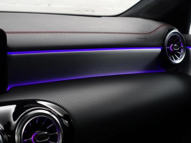 Mercedes-Benz CLA-KLASSE 180 AMG Night Edition Premium Aut- Memory Seats, Carplay, Panoramadak, Zitcomfort, Sfeerverlichting, Xenon Led Premium