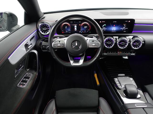 Mercedes-Benz CLA-KLASSE 180 AMG Night Edition Premium Aut- Memory Seats, Carplay, Panoramadak, Zitcomfort, Sfeerverlichting, Xenon Led Premium