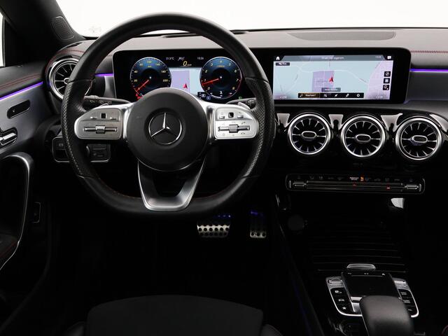 Mercedes-Benz CLA-KLASSE Shooting Brake 220 AMG SPORT MAGNO MAT GRIJS + HEAD-UP | PANORAMA | DISTRONIC | MEMORY