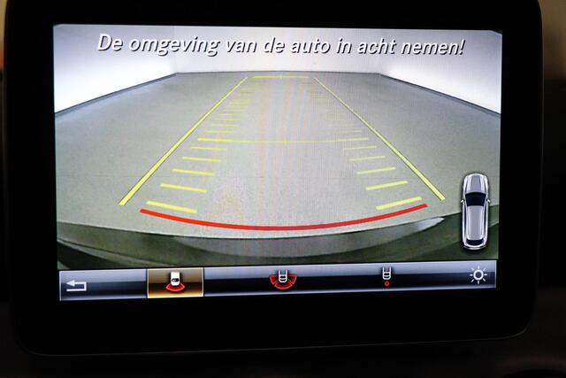 Mercedes-Benz CLA-KLASSE Shooting Brake 180 Business Solution AMG | PANORAMADAK | STANDVERWARMING | APPLE | TREKHAAK