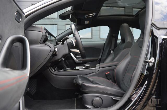 Mercedes-Benz CLA-KLASSE 180 Business Solution AMG | PANO | CARPLAY |