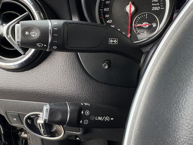 Mercedes-Benz CLA-KLASSE 180 Business Solution AMG | Stoelverwarming | Climate Control | Navigatie | Camera |
