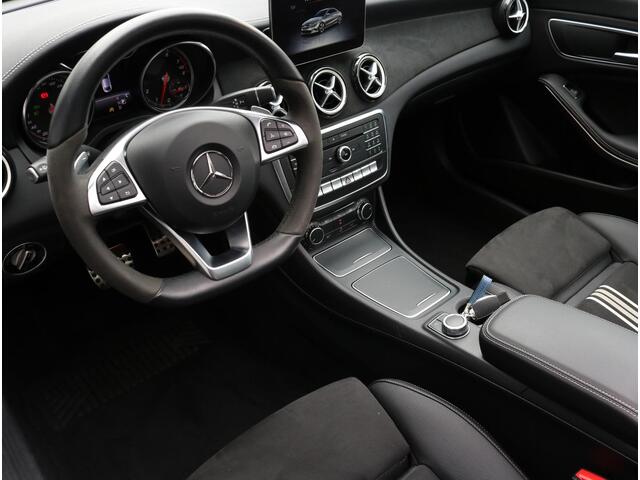 Mercedes-Benz CLA-KLASSE 180 AMG | Panoramadak | Carplay Mercedes-Benz CLA 180 AMG Panoramadak | Apple Carplay