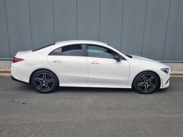 Mercedes-Benz CLA-KLASSE 200 Business Solution AMG | Burmester | Nieuw model | Navi | Cruise |