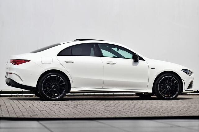 Mercedes-Benz CLA-KLASSE 250 e Premium Plus AMG | Pano | Sfeer | Adaptief | Camera