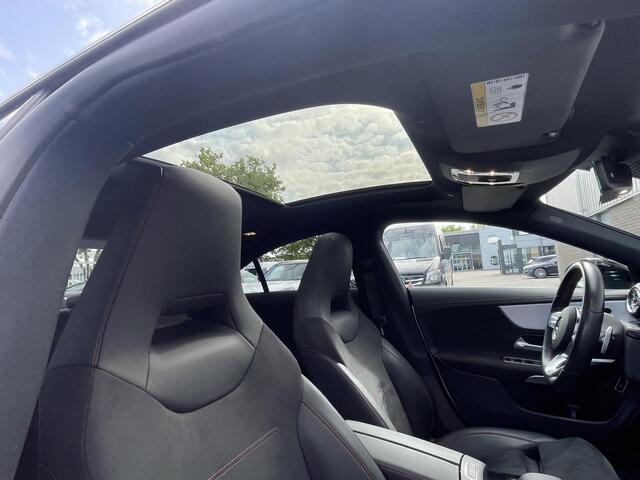 Mercedes-Benz CLA-KLASSE 200 AMG Line | Panoramadak | Sfeerverlichting |