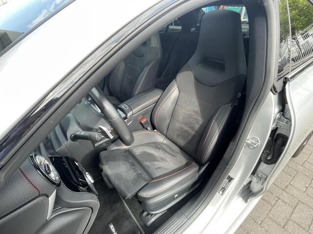 Mercedes-Benz CLA-KLASSE 200 AMG Line | Panoramadak | Sfeerverlichting |