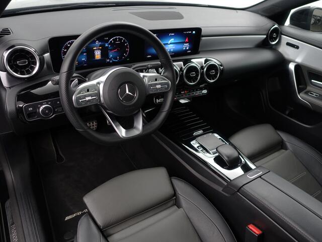Mercedes-Benz CLA-KLASSE 200 AMG Night Edition Aut- Panoramadak, Two Tone Leder Interieur, Carplay, Android Auto, Camera