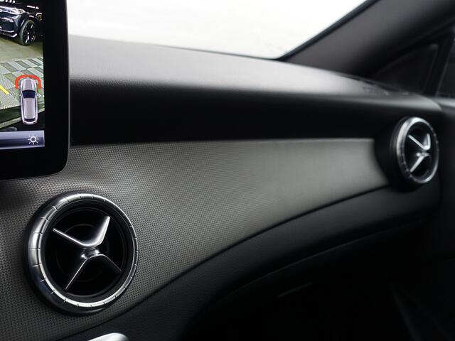 Mercedes-Benz CLA-KLASSE Shooting Brake 180 AMG Prestige Aut- Xenon Led, Camera, Sfeerverlichting, Dynamic Select, Keyless, Sport Interieur