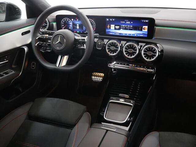 Mercedes-Benz CLA-KLASSE Shooting Brake 250 e AMG Line | Panoramadak | Multibeam LED | Smartphone integratie | Night pakket | 18" AMG Velgen
