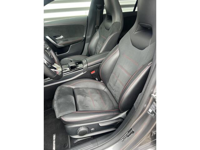 Mercedes-Benz CLA-KLASSE 180 AMG Panorama Widescreen 20 inch Mercedes-Benz CLA-klasse 180 Business Solution AMG