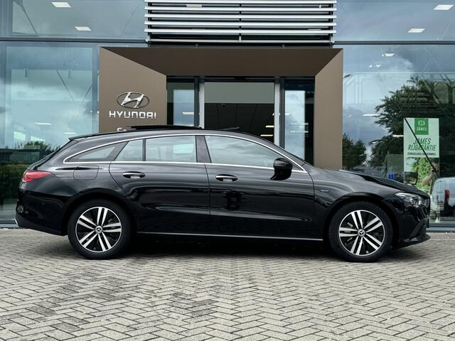 Mercedes-Benz CLA-KLASSE Shooting Brake 250 e Business Plus AMG-line | Panoramadak | Leder | Plug-in Hybrid | 218pk