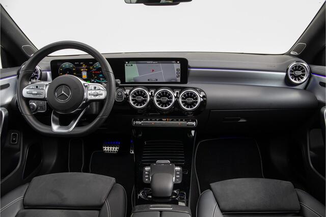 Mercedes-Benz CLA-KLASSE 250 e AMG Premium, Burmester, Pano, Head-Up, Distronic, Widescreen 2021